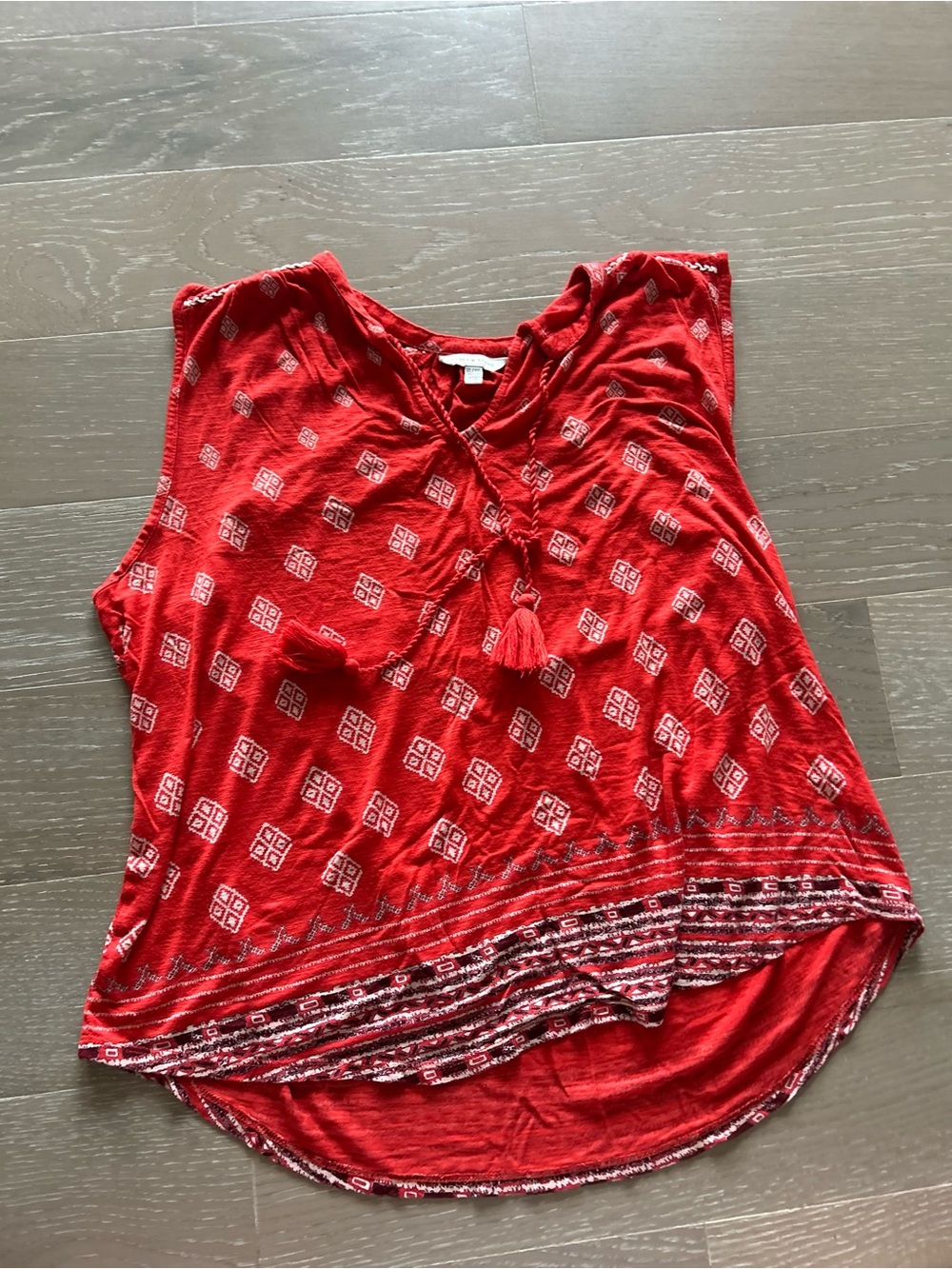 lucky brand Women’s Red Sleeveless Tassel Split-Neck Boho Top